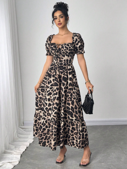 Picture of Chiquease women's dress with square neckline