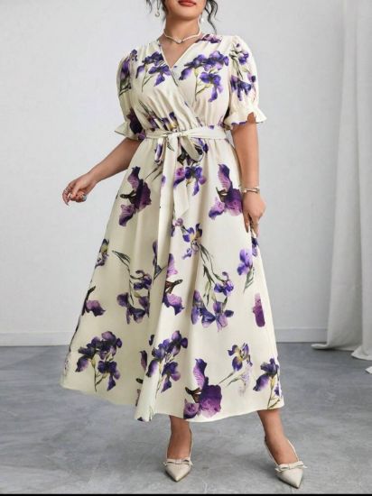 Picture of Modelyn Pius size v-Neck