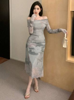 Picture of Women's Elegant Off-Shoulder Dress – Tinted Painting Pattern