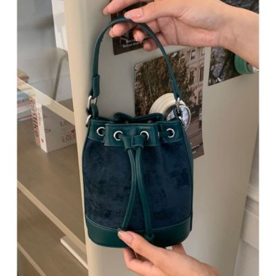 Picture of Women’s Handbag – Small & Simple | Stylish Crossbody Bag