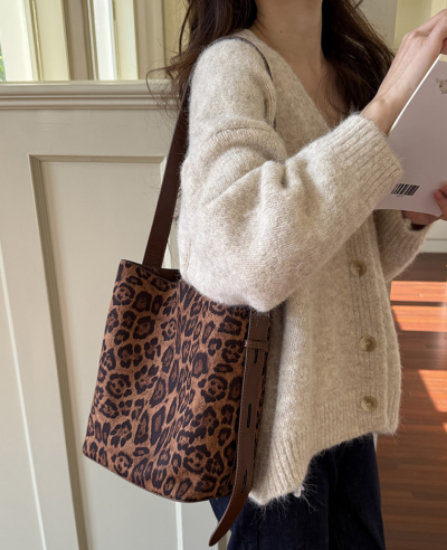 Picture of Women’s Bucket Bag – Korean Retro Style | Suede Texture, Single Shoulder