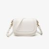 Picture of Fashionable retro saddle bag—versatile design for single shoulder or crossbody wear, stylish and practical.