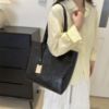 Picture of New Women’s Bag – Large-Capacity Handheld Shoulder & Crossbody Crocodile Pattern Fashion Bag