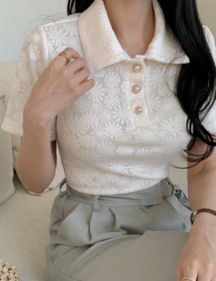 Picture of Women’s Casual Airy T-Shirt – New Spring Style for Dates